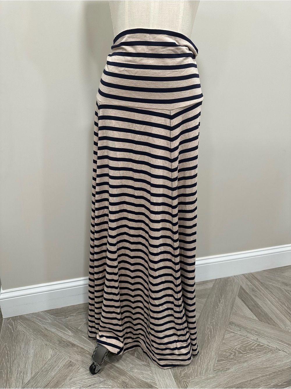 GAP Maxi Skirt Striped Navy Oatmeal Jersey  with Foldable Waistband Size Large